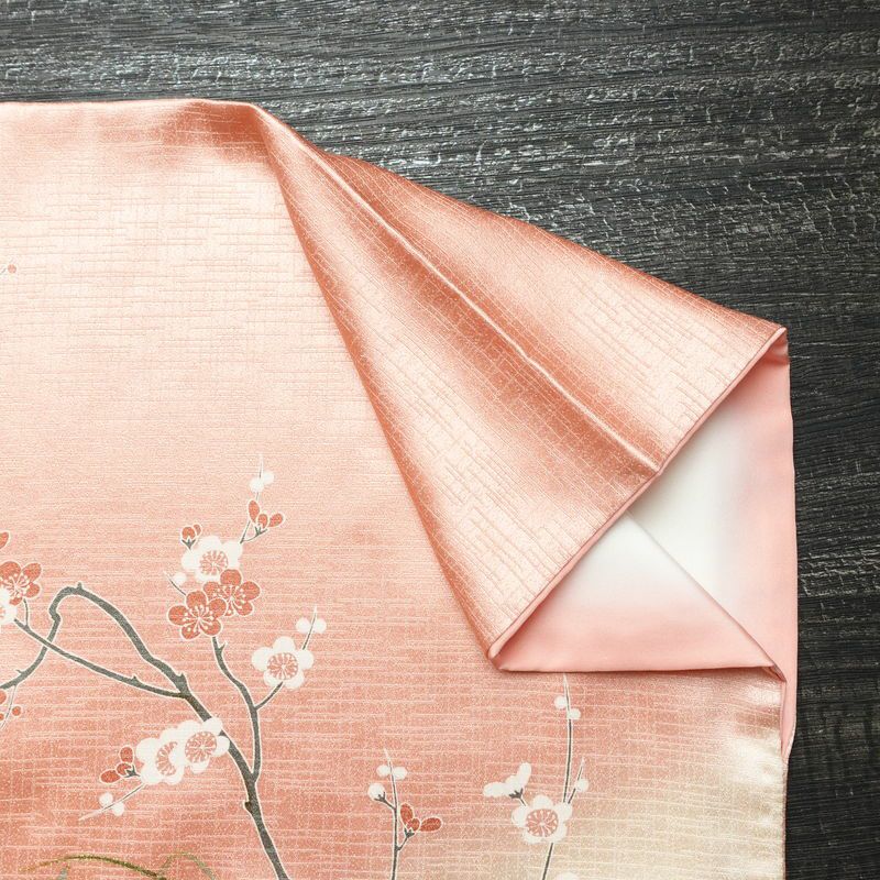 訪問着 良品 綸子 正絹 古典柄 袷仕立て 身丈158cm 裄丈65cm 箔 フォーマル 着物 ピンク_画像16