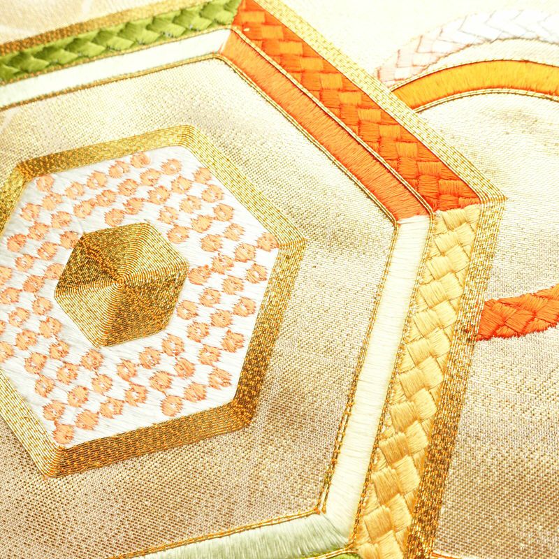 名古屋帯 太鼓柄 良品 金駒刺繍 正絹 古典柄 名古屋仕立て 箔 刺繍 金糸 帯 金・銀_画像3
