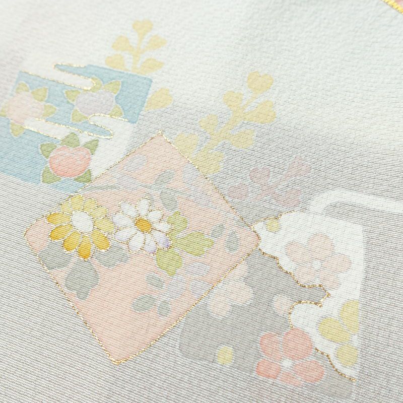 付け下げ 良品 落款入り 金駒刺繍 縮緬 正絹 古典柄 袷仕立て 身丈163cm 裄丈66cm 箔 一部しつけ糸付き フォーマル 着物 緑・うぐいす色_画像10