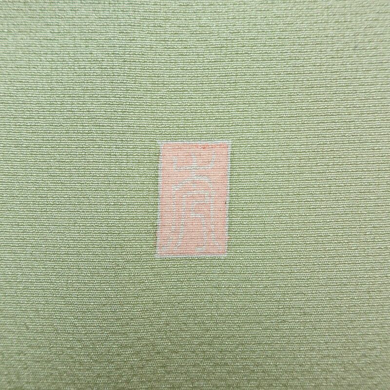 付け下げ 良品 落款入り 金駒刺繍 縮緬 正絹 古典柄 袷仕立て 身丈163cm 裄丈66cm 箔 一部しつけ糸付き フォーマル 着物 緑・うぐいす色_画像15