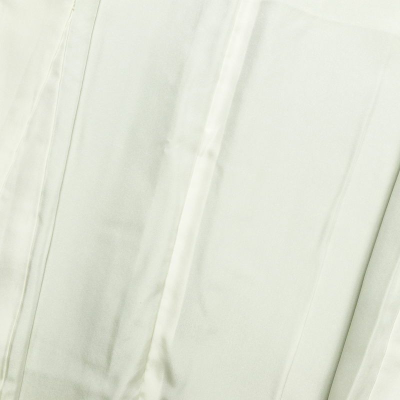 付け下げ 良品 落款入り 金駒刺繍 縮緬 正絹 古典柄 袷仕立て 身丈163cm 裄丈66cm 箔 一部しつけ糸付き フォーマル 着物 緑・うぐいす色_画像20