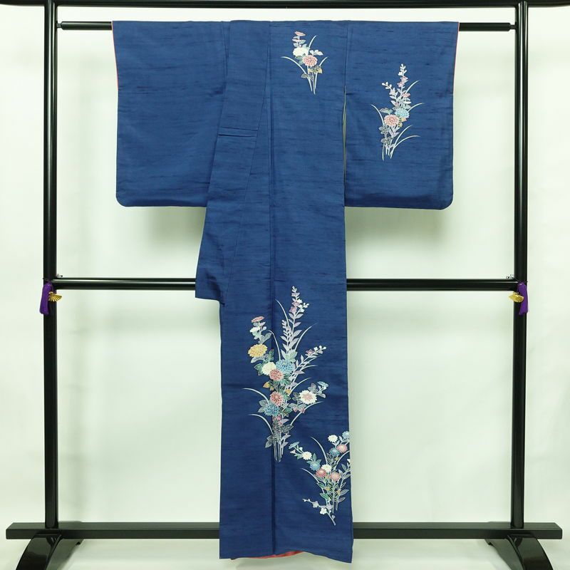 付け下げ 正絹 紬地 花柄 袷仕立て 身丈157.5cm 裄丈65cm 着物 青・紺_画像2