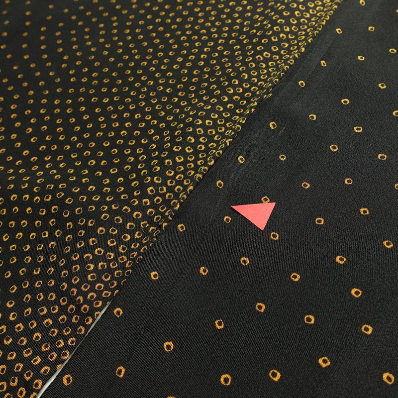 小紋 縮緬 正絹 その他の柄 袷仕立て 身丈153cm 裄丈68cm 着物 黒_画像11