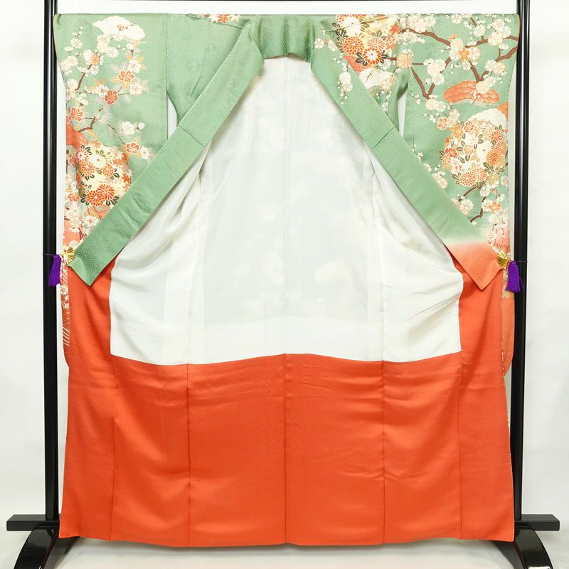 振袖 良品 正絹 木の葉・植物柄 袷仕立て 身丈163.5cm 裄丈69cm 箔 金彩 フォーマル 着物 緑・うぐいす色_画像3