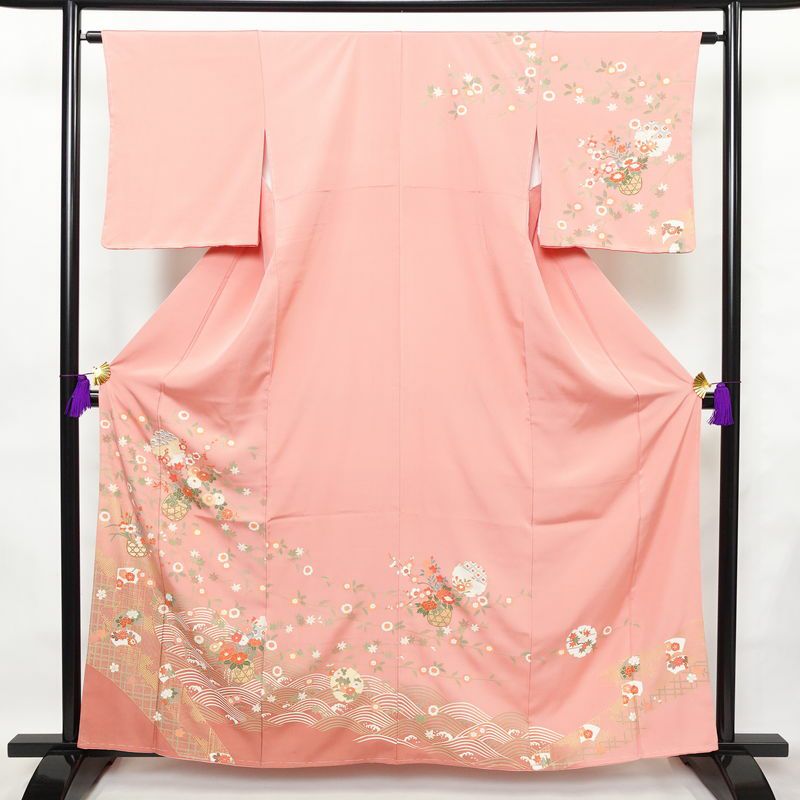 訪問着 美品 しつけ糸付き 正絹 古典柄 袷仕立て 身丈161cm 裄丈63cm 箔 金彩 菊 フォーマル 着物 ピンク_画像1