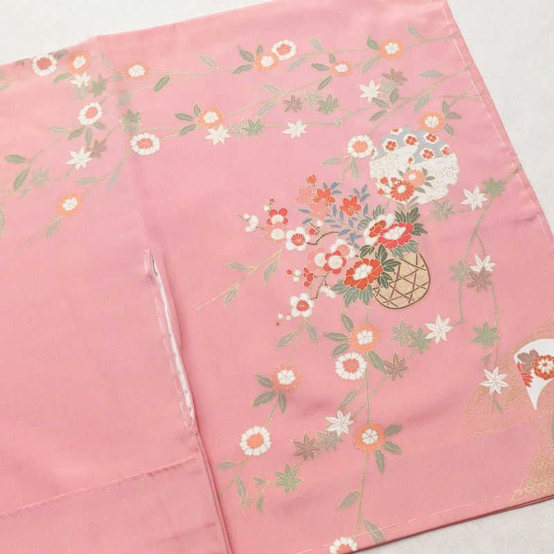 訪問着 美品 しつけ糸付き 正絹 古典柄 袷仕立て 身丈161cm 裄丈63cm 箔 金彩 菊 フォーマル 着物 ピンク_画像14