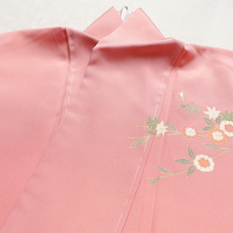 訪問着 美品 しつけ糸付き 正絹 古典柄 袷仕立て 身丈161cm 裄丈63cm 箔 金彩 菊 フォーマル 着物 ピンク_画像17