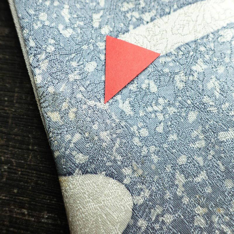 訪問着 落款入り 綸子 正絹 花柄 袷仕立て 身丈165cm 裄丈66cm 箔 共八掛 梅 金彩 フォーマル 着物 グレー_画像16