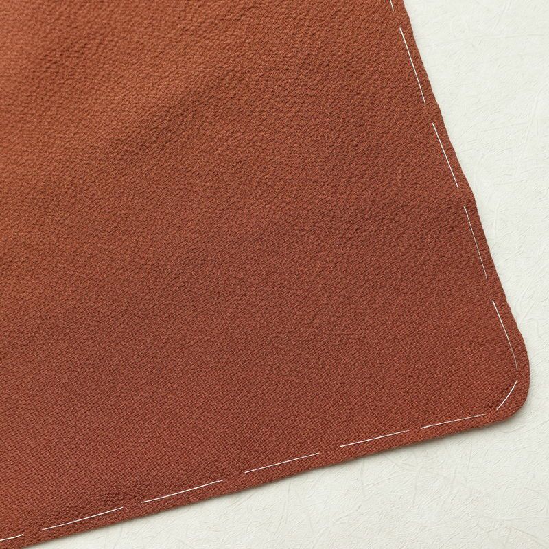 色無地 美品 しつけ糸付き 縮緬 一つ紋付き 正絹 その他の柄 袷仕立て 身丈167cm 裄丈66cm 共八掛 着物 茶_画像16