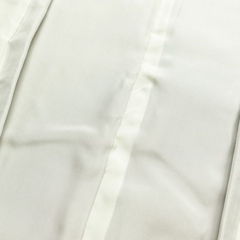 色無地 美品 しつけ糸付き 縮緬 一つ紋付き 正絹 その他の柄 袷仕立て 身丈167cm 裄丈66cm 共八掛 着物 茶_画像18