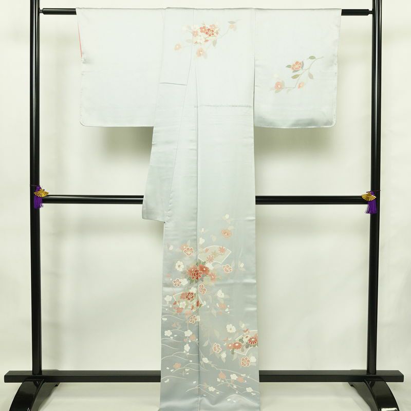 訪問着 美品 綸子 花柄 袷仕立て 身丈166.5cm 裄丈69.5cm 箔 一部しつけ糸付き フォーマル 着物 青・紺_画像2