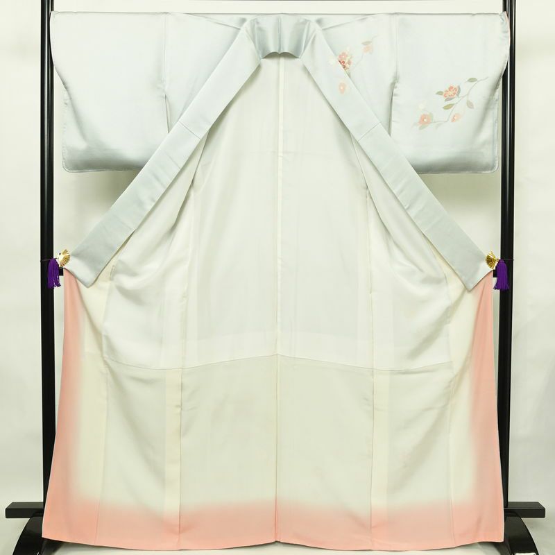 訪問着 美品 綸子 花柄 袷仕立て 身丈166.5cm 裄丈69.5cm 箔 一部しつけ糸付き フォーマル 着物 青・紺_画像3