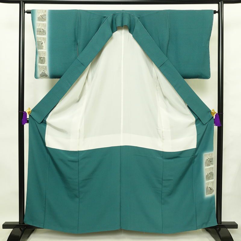 付け下げ 美品 しつけ糸付き 縮緬 正絹 人物・動物柄 袷仕立て 身丈161cm 裄丈64cm 箔 共八掛 フォーマル 着物 緑・うぐいす色_画像3