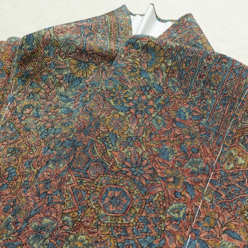 小紋 美品 しつけ糸付き 縮緬 付下小紋 正絹 幾何学柄・抽象柄 袷仕立て 身丈160.5cm 裄丈66cm 着物 多色使い_画像18