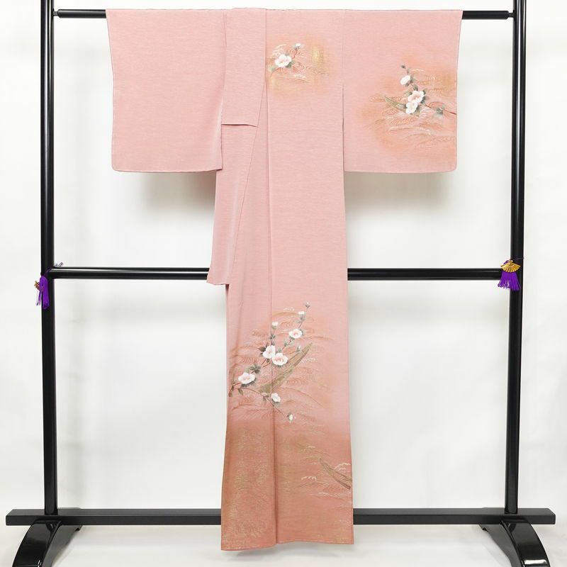 付け下げ しつけ糸付き 正絹 花柄 袷仕立て 身丈157.5cm 裄丈67cm 箔 フォーマル 着物 ピンク_画像2