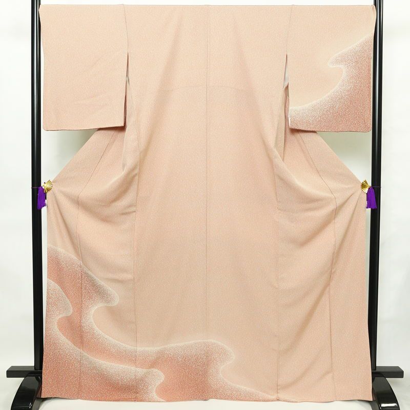 付け下げ 良品 縮緬 正絹 流水・波柄 袷仕立て 身丈169.5cm 裄丈69cm 共八掛 フォーマル 着物 ピンク_画像1