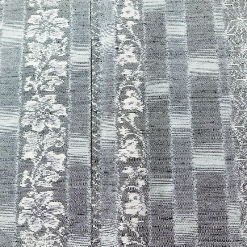 紬 正絹 縞柄・線柄 袷仕立て 身丈167cm 裄丈67cm 着物 グレー_画像6