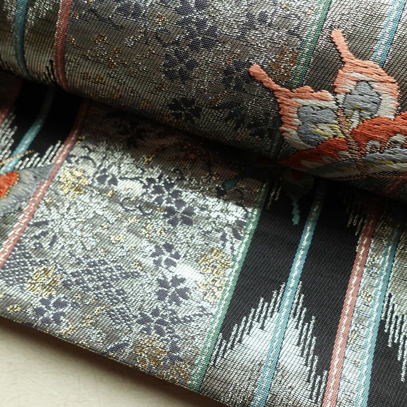 袋帯 六通柄 フォーマル用 正絹 蝶・昆虫柄 箔 金糸 帯 金・銀_画像7