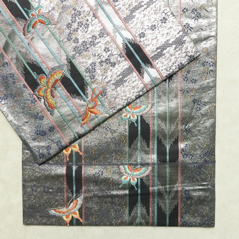 袋帯 六通柄 フォーマル用 正絹 蝶・昆虫柄 箔 金糸 帯 金・銀_画像12