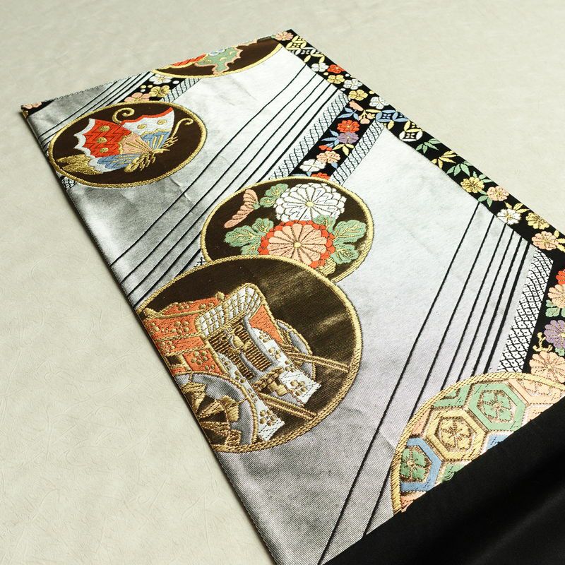 袋帯 六通柄 振袖用 正絹 蝶・昆虫柄 箔 金糸 帯 黒_画像16