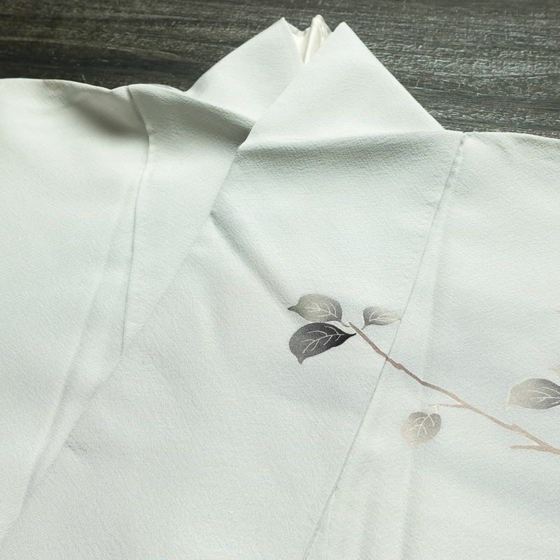 訪問着 十日町友禅 関口遼一 落款入り 縮緬 一つ紋付き 正絹 人物・動物柄 袷仕立て 身丈160.5cm 裄丈65.5cm フォーマル 着物 青・紺_画像14