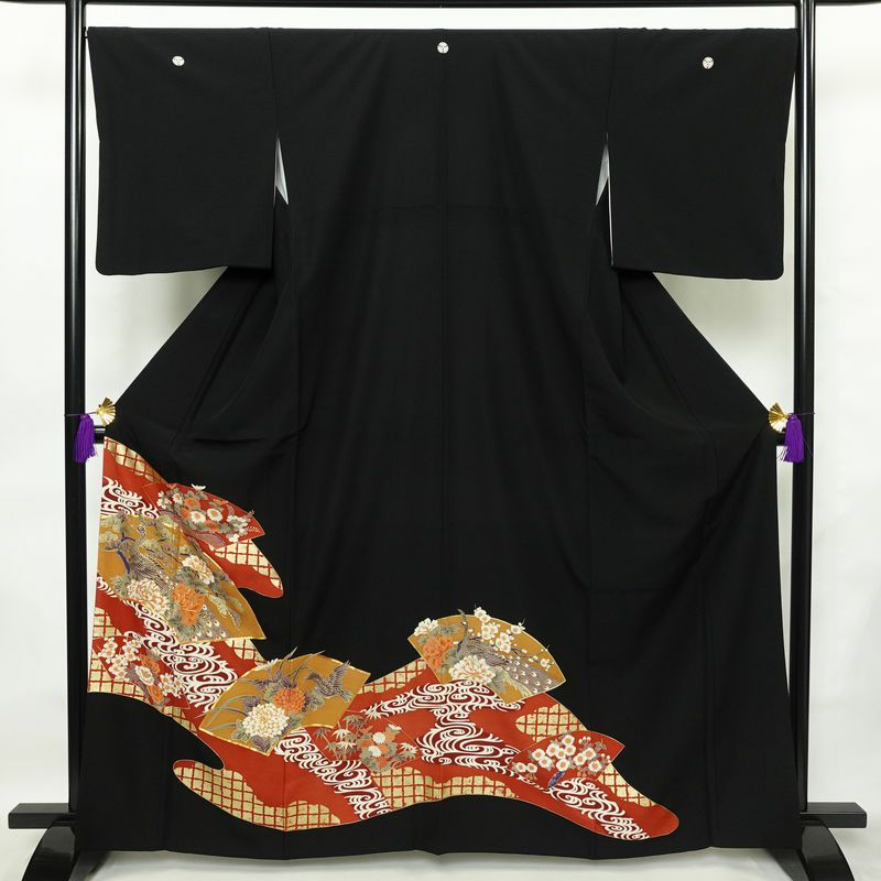 黒留袖 五つ紋付き 金駒刺繍 正絹 古典柄 袷仕立て 身丈164cm 裄丈68cm 箔 金彩 フォーマル 着物 黒_画像1