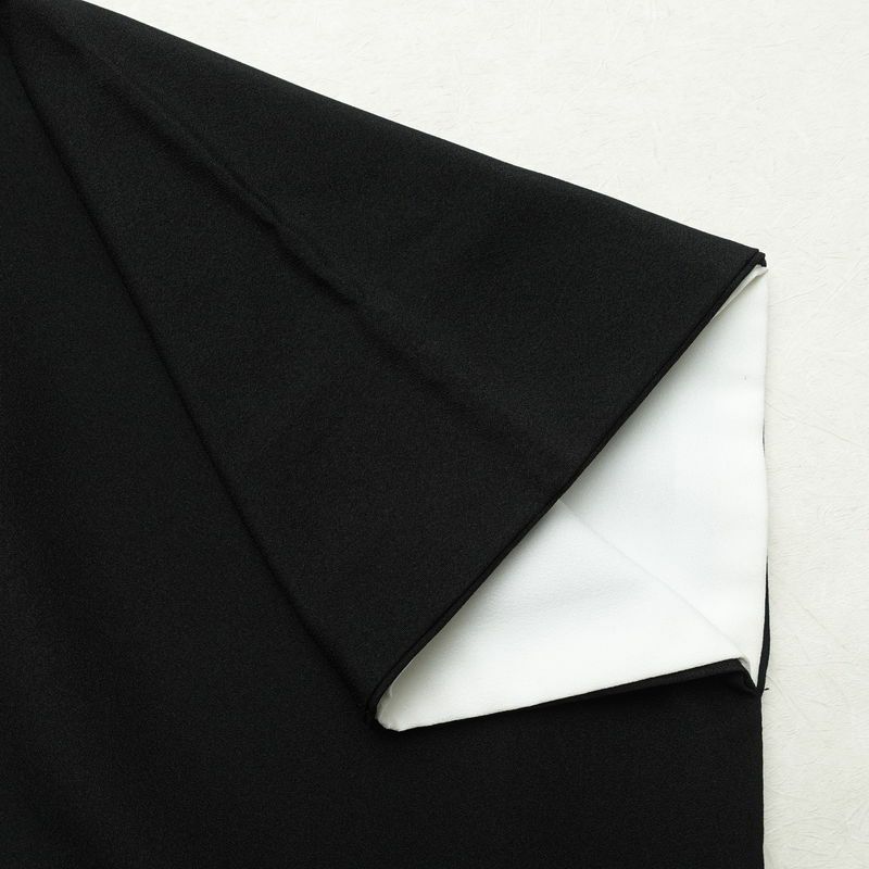 黒留袖 五つ紋付き 金駒刺繍 正絹 古典柄 袷仕立て 身丈164cm 裄丈68cm 箔 金彩 フォーマル 着物 黒_画像14