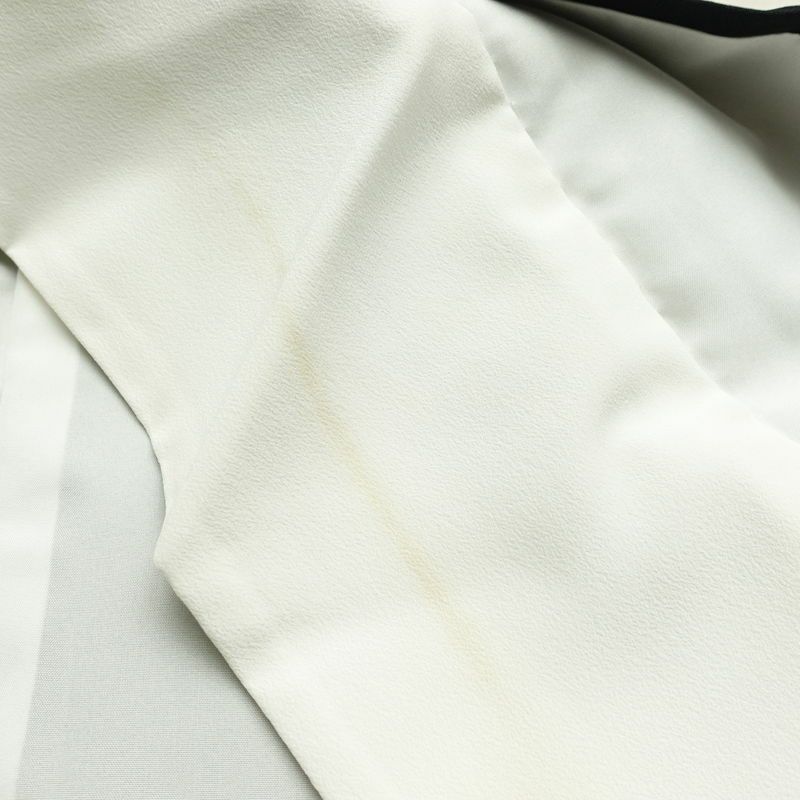 黒留袖 五つ紋付き 金駒刺繍 正絹 古典柄 袷仕立て 身丈164cm 裄丈68cm 箔 金彩 フォーマル 着物 黒_画像21