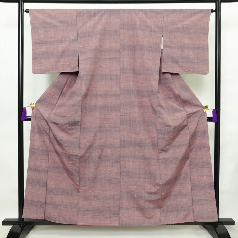 紬 良品 しつけ糸付き 正絹 その他の柄 袷仕立て 身丈159cm 裄丈64cm 着物 紫・藤色_画像1