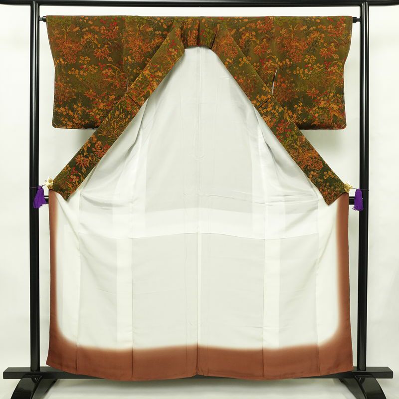 小紋 付下小紋 良品 しつけ糸付き 縮緬 正絹 人物・動物柄 袷仕立て 身丈158cm 裄丈65.5cm 着物 緑・うぐいす色_画像3