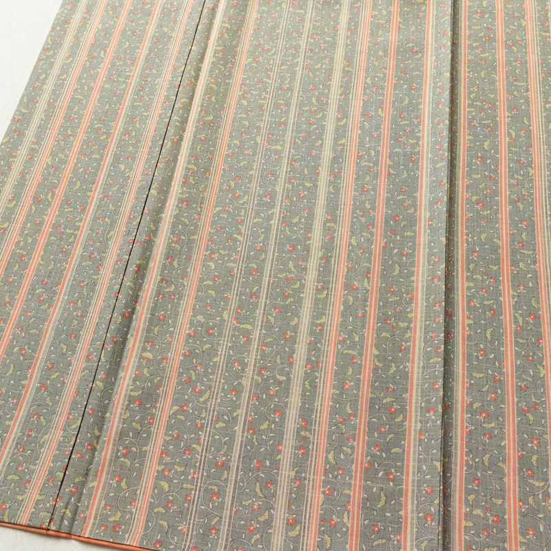 小紋 良品 正絹 縞柄・線柄 袷仕立て 身丈153cm 裄丈66.5cm 着物 緑・うぐいす色_画像4