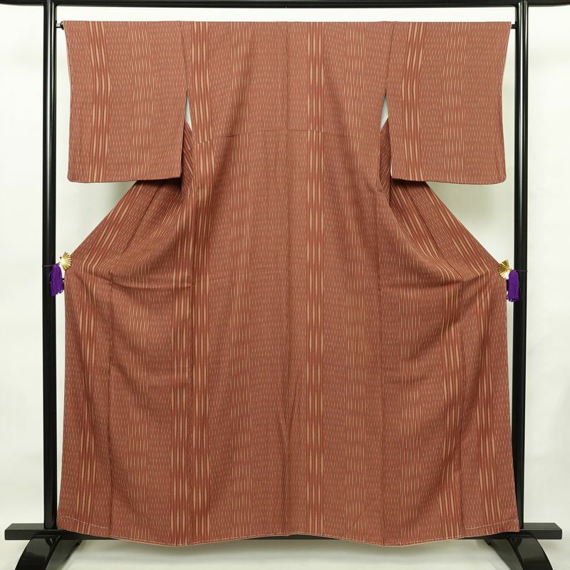 小紋 美品 しつけ糸付き 正絹 縞柄・線柄 袷仕立て 身丈159cm 裄丈67cm モダン 着物 茶_画像1