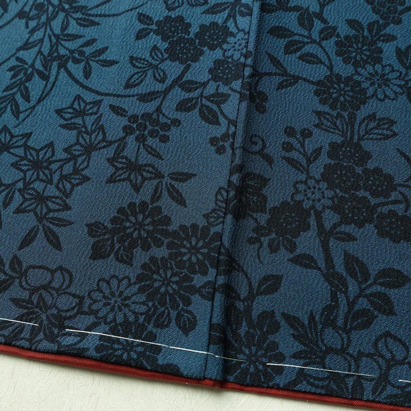 小紋 良品 しつけ糸付き 縮緬 正絹 花柄 袷仕立て 身丈158cm 裄丈66cm 着物 青・紺_画像10