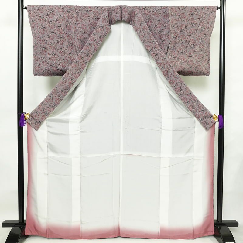 小紋 しつけ糸付き 縮緬 正絹 木の葉・植物柄 袷仕立て 身丈166.5cm 裄丈66cm 着物 紫・藤色_画像3