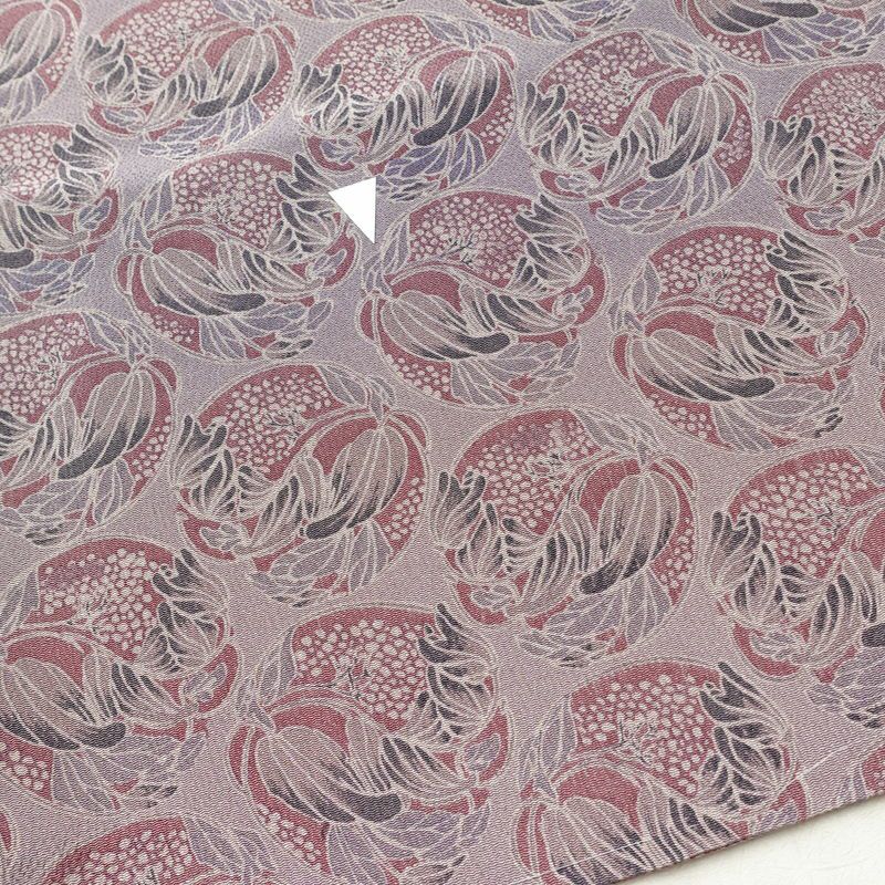 小紋 しつけ糸付き 縮緬 正絹 木の葉・植物柄 袷仕立て 身丈166.5cm 裄丈66cm 着物 紫・藤色_画像13