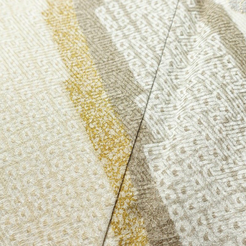 訪問着 良品 しつけ糸付き 正絹 人物・動物柄 袷仕立て 身丈163cm 裄丈65.5cm 箔 金彩 フォーマル 着物 ベージュ_画像9