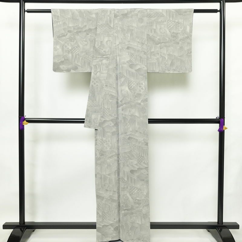 小紋 縮緬 正絹 風景柄 袷仕立て 身丈160.5cm 裄丈64.5cm 着物 グレー_画像2