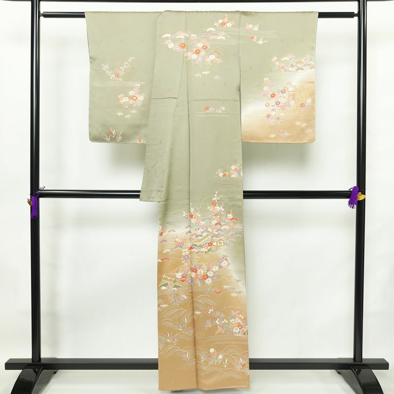 訪問着 良品 しつけ糸付き 金駒刺繍 綸子 正絹 古典柄 袷仕立て 身丈159.5cm 裄丈65.5cm 金彩 フォーマル 着物 緑・うぐいす色_画像2