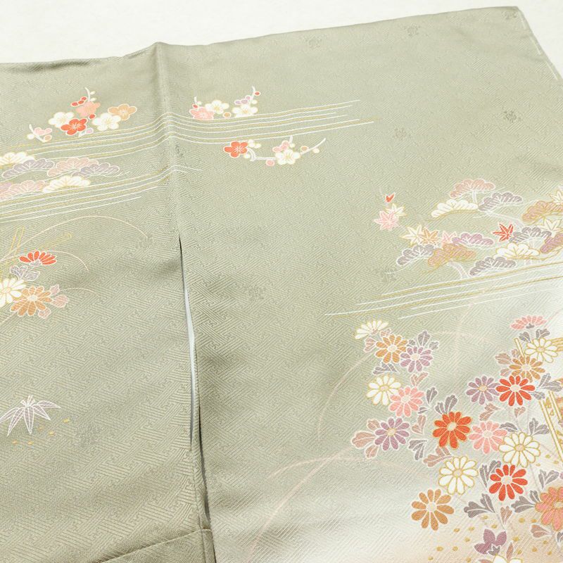 訪問着 良品 しつけ糸付き 金駒刺繍 綸子 正絹 古典柄 袷仕立て 身丈159.5cm 裄丈65.5cm 金彩 フォーマル 着物 緑・うぐいす色_画像13