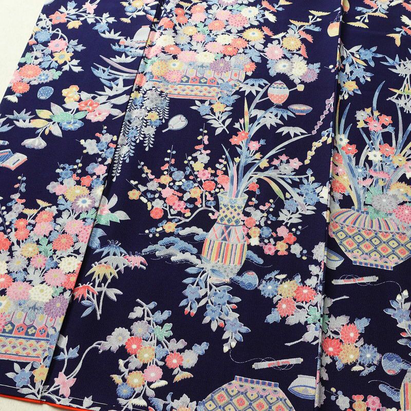 小紋 良品 しつけ糸付き 縮緬 正絹 古典柄 袷仕立て 身丈159.5cm 裄丈66.5cm 着物 青・紺_画像4