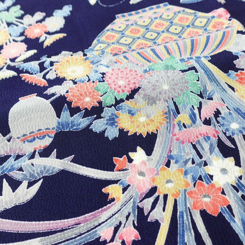 小紋 良品 しつけ糸付き 縮緬 正絹 古典柄 袷仕立て 身丈159.5cm 裄丈66.5cm 着物 青・紺_画像6