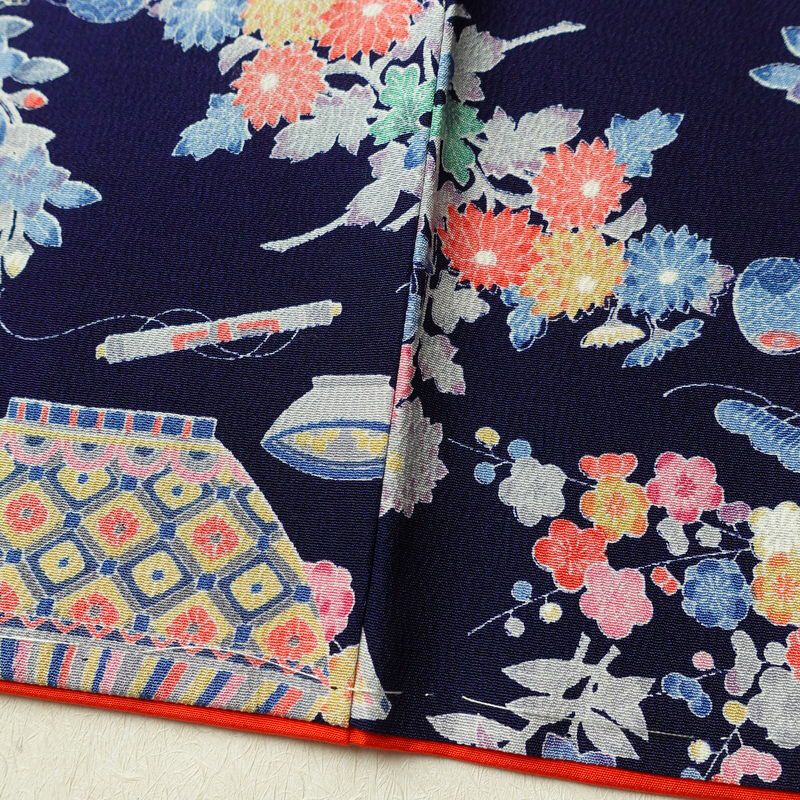 小紋 良品 しつけ糸付き 縮緬 正絹 古典柄 袷仕立て 身丈159.5cm 裄丈66.5cm 着物 青・紺_画像11