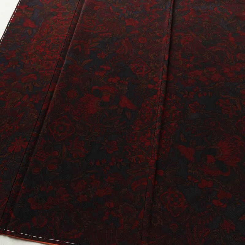 小紋 美品 しつけ糸付き 縮緬 正絹 幾何学柄・抽象柄 袷仕立て 身丈164.5cm 裄丈66.5cm 着物 小豆・エンジ_画像4