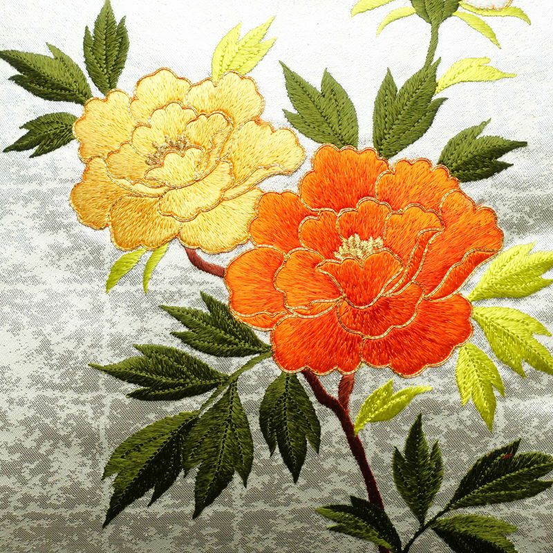 名古屋帯 太鼓柄 良品 金駒刺繍 正絹 花柄 名古屋仕立て 箔 刺繍 帯 金・銀_画像2