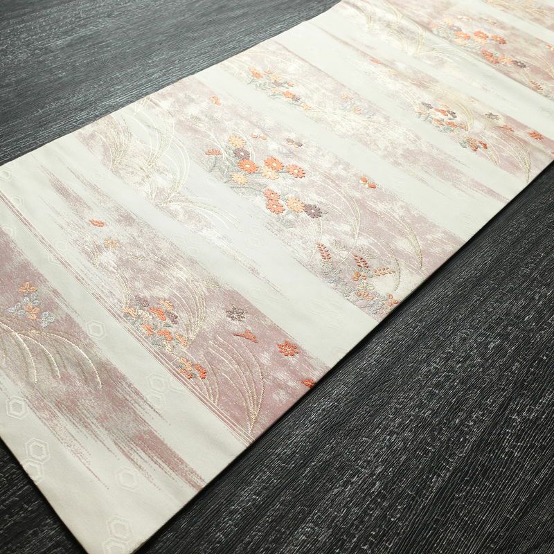 名古屋帯 六通柄 良品 正絹 花柄 名古屋仕立て 箔 金糸 帯 白_画像8