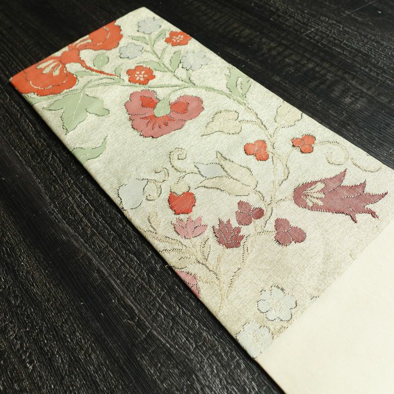 名古屋帯 六通柄 良品 正絹 花柄 名古屋仕立て 金糸 帯 ベージュ_画像17
