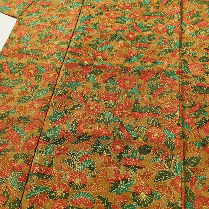 小紋 縮緬 総柄 正絹 木の葉・植物柄 袷仕立て 身丈151.5cm 裄丈63cm 着物 黄・黄土色_画像5