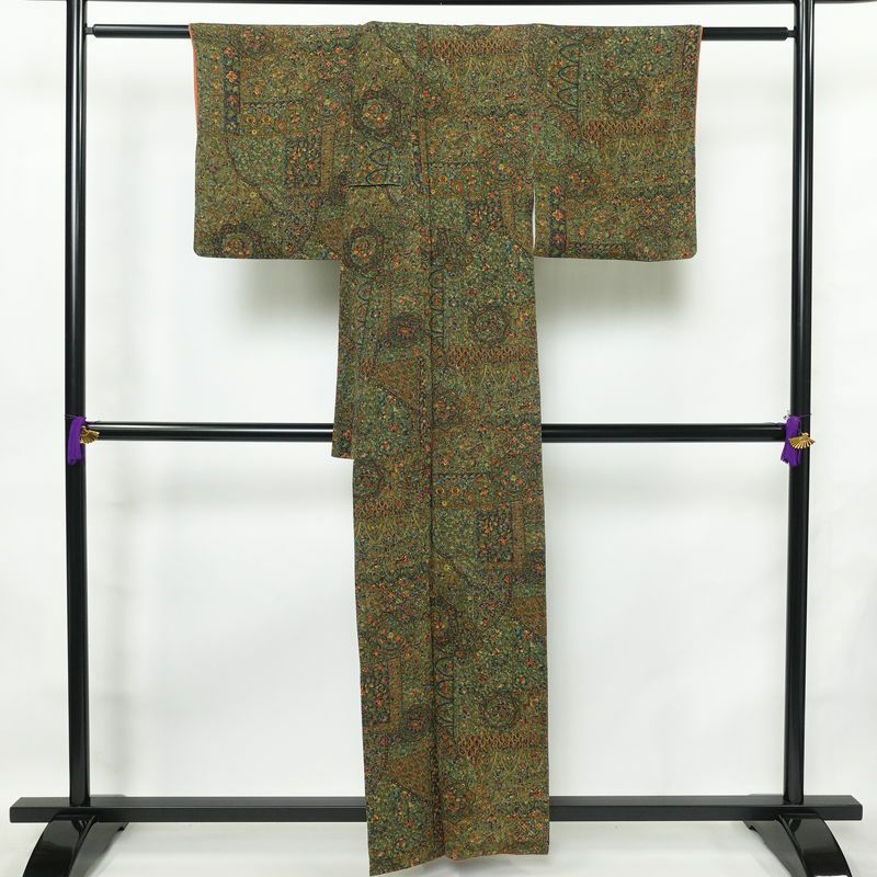 小紋 良品 縮緬 総柄 正絹 木の葉・植物柄 袷仕立て 身丈158cm 裄丈65cm 着物 緑・うぐいす色_画像2