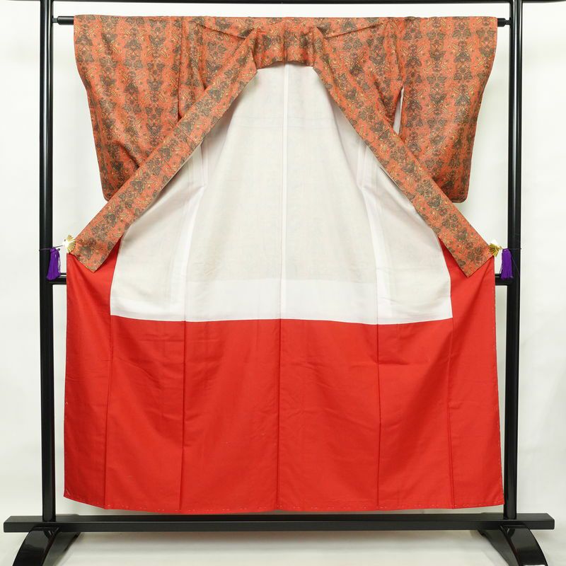 小紋 良品 紬地 しつけ糸付き 正絹 木の葉・植物柄 袷仕立て 身丈155.5cm 裄丈63cm 着物 橙_画像3