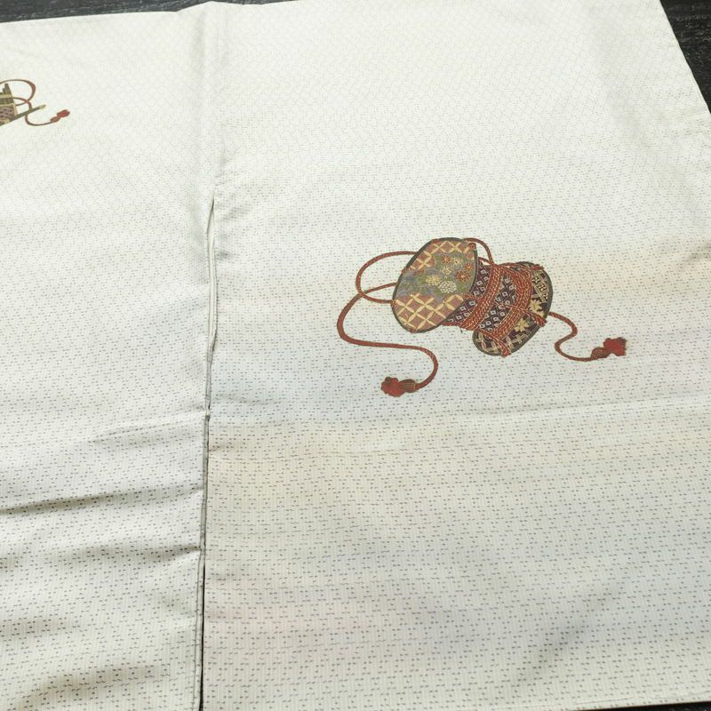 付け下げ 正絹 人物・動物柄 袷仕立て 身丈165.5cm 裄丈67cm 共八掛 金彩 フォーマル 着物 白_画像13